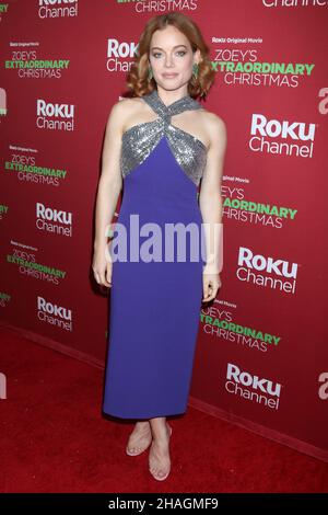 30 novembre 2021, Los Angeles, CA, Stati Uniti d'America: LOS ANGELES - NOV 30: Jane Levy al The Zoey's straordinario Christmas Screening at Alamo Drafthouse Cinema Downtown Los Angeles il 30 novembre 2021 a Los Angeles, CA (Credit Image: © Kay Blake/ZUMA Press Wire) Foto Stock