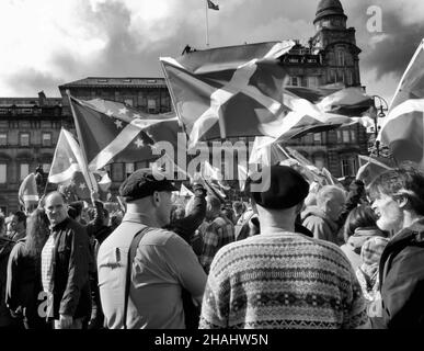 Pro-Scottish Independence Rally a George Square, Glasgow. Novembre 2, 2019. Foto Stock
