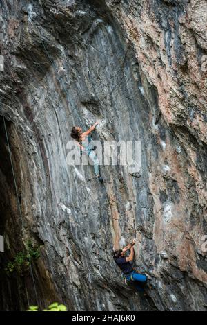 Arrampicata su roccia presso la Gola del Diavolo Foto Stock