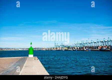 Il Porto di Algeciras Foto Stock