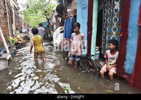 Tempesta super ciclonica Amphan era un potente e catastrofico ciclone tropicale che ha causato danni diffusi nell'India orientale, in particolare nel Bengala occidentale e in Odisha. Il ciclone ha ucciso almeno 84 persone in India e Bangladesh. Kolkata, India. Foto Stock