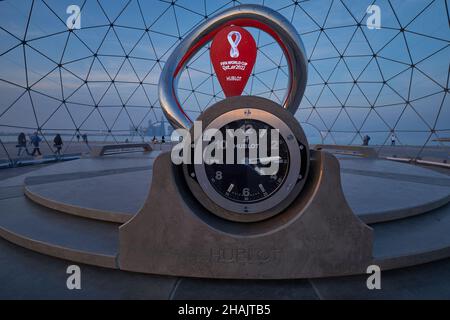 L'Official Countdown Clock della Coppa del mondo FIFA Qatar 2022, powered by Hublot, è stato presentato domenica 21 novembre a Doha Qatar Foto Stock