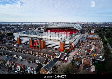 Liverpool, Merseyside, Regno Unito - Dic, 02 2021. Una vista aerea generale del sito di Anfield Road all'Anfield Stadium del Liverpool Football Club come contro Foto Stock