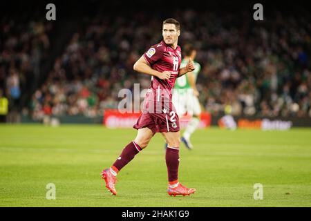 Siviglia, Spagna. 12th Dic 2021. Joseba Zaldua di Real Sociedad visto durante la partita LaLiga Santander 2021/2022 tra Real Betis e Real Sociedad all'Estadio Benito Villamarín.Final Score; Real Betis 4:0 Real Sociedad. (Foto di Francis Gonzalez/SOPA Images/Sipa USA) Credit: Sipa USA/Alamy Live News Foto Stock