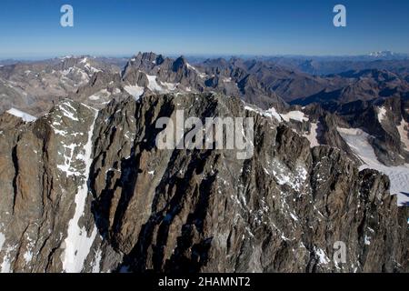 Dipartimento delle Alte Alpi (Alpi dell'alta Francia), VallouisePelvoux: Vista aerea della parete nord del monte ÒBarre des EcrinsÓ Foto Stock