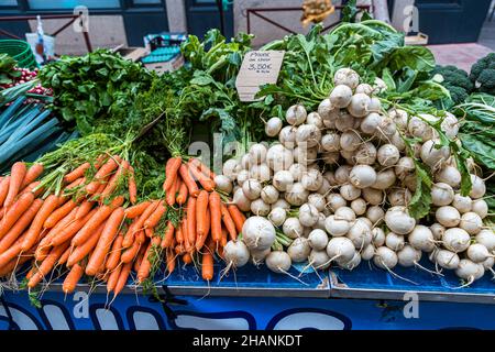 Mercato settimanale a Draguignan, Francia Foto Stock