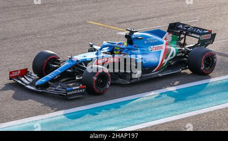 Yas Marina Circuit, Yas Island, 14 dicembre 2021 Oscar Piastri (Aus), Alpine durante I TEST POST-STAGIONE PIRELLI CON PNEUMATICI DA 1 18 POLLICI DI FORMULA, Emirati Arabi Uniti il 14 dicembre 2021 Phil Duncan Foto Stock