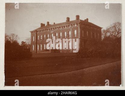 Foto d'epoca di Beningbrough Hall, una casa di campagna georgiana nel North Yorkshire, 1905 Foto Stock