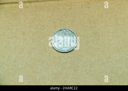 Stampato nell'alluminio della moneta francese da 2 franchi del 1969: Libertà, uguaglianza, Fraternità Foto Stock