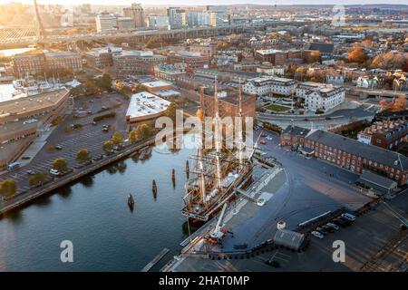 Vista aerea del faro di Nauset girato durante il tramonto Foto Stock