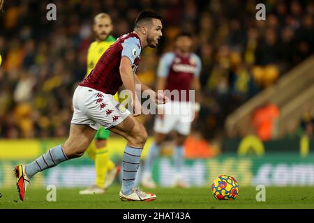 Carrow Road, Norwich, Norforlk, Regno Unito. 14th Dic 2021. Premier League Football, Norwich Versus Aston Villa; John McGinn of Aston Villa Credit: Action Plus Sports/Alamy Live News Foto Stock