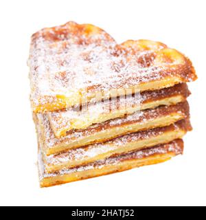 waffle freschi, impaccati, bianchi, waffle, uno sopra l'altro, sfondo, cuori, molti, heap, croccante, due, cibo, dolce, pasta, zucchero, zucchero in polvere, i Foto Stock