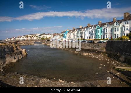 Regno Unito Irlanda del Nord, Co Down, Bangor, Seacliff Road, case di mare e il Long Hole Foto Stock