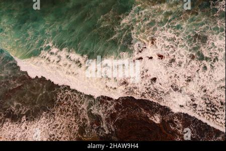 Fuco colpo, surf sulla spiaggia di Praia dos Mosteiros, Mosteiros, Isola di Sao Miguel, Azzorre, Portogallo Foto Stock