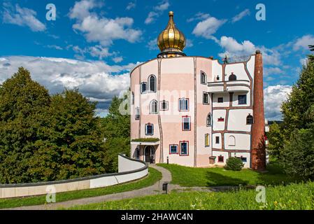 Stammhaus, casa principale, edificio del Rogner Thermal Spa e Hotel by Hundertwasser, Bad Blumau, Austria Foto Stock