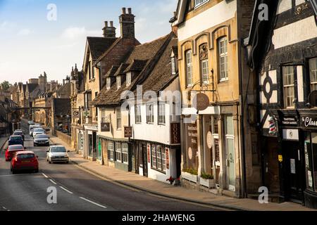 Regno Unito, Inghilterra, Lincolnshire Stamford, St Mary’s Hill, negozi in case storiche Foto Stock