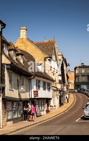 Regno Unito, Inghilterra, Lincolnshire Stamford, St Mary’s Hill, negozi in case storiche Foto Stock