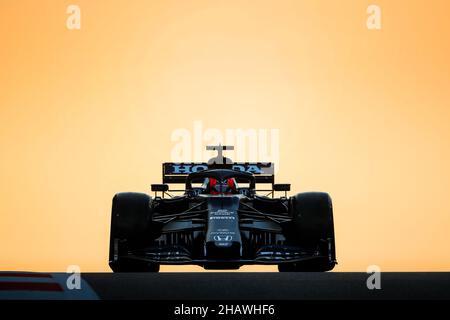 10 GASLY Pierre (fra), Scuderia AlphaTauri, in azione durante i test post-stagione 2021 dal 14 al 15 dicembre 2021 sul circuito Yas Marina, a Yas Island, Abu Dhabi - Foto: Antonin Vincent/DPPI/LiveMedia Foto Stock