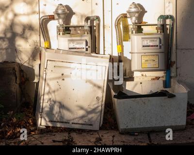 Contatori di gas all'esterno di un edificio a londra Foto Stock