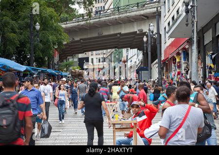 SAN PAOLO, BRASILE - 04 maggio 2018: Uno scenario urbano di una strada a San Paolo, Brasile Foto Stock