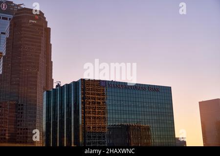 LOS ANGELES, STATI UNITI D'AMERICA - Nov 06, 2021: La costruzione della 'Banca dei fanufacturers' a Los Angeles, California, Stati Uniti Foto Stock