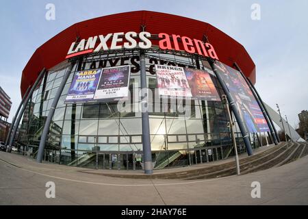 Colonia, Germania - 08 dicembre 2021: lanxess Arena, la sala eventi più frequentata dell'europa continentale Foto Stock