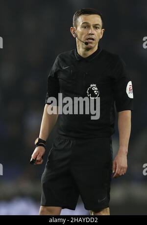 Brighton and Hove, Inghilterra, 15th dicembre 2021. Arbitro, Tony Harrington durante la partita della Premier League all'AMEX Stadium, Brighton e Hove. Il credito d'immagine dovrebbe leggere: Paul Terry / Sportimage Foto Stock