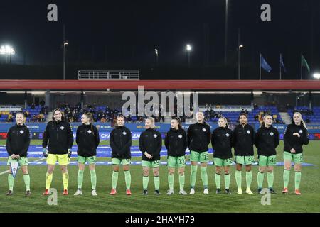 Barcellona, Spagna. 15th Dic 2021. Barcellona, Spagna, dicembre 15th 2021: Squadre prima della partita durante la partita UEFA Women's Champions League tra Barcellona e HB Koge allo stadio Johan Cruyff di Sant Joan Desp, Barcellona, Spagna. Rafa Huerta/SPP Credit: SPP Sport Press Photo. /Alamy Live News Foto Stock