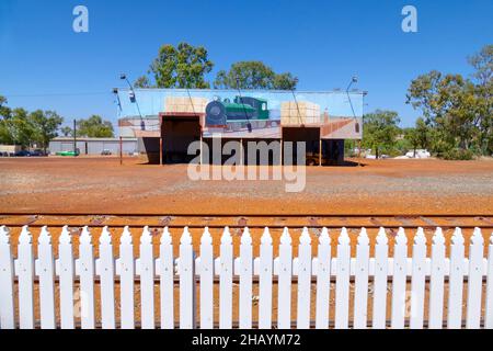 Wongan Hills zona ferroviaria con merci capannone, Wongan Hills, Australia occidentale Foto Stock