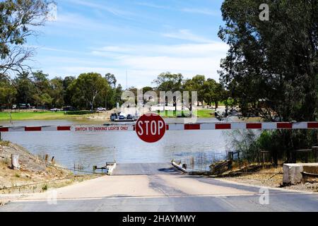 Il traghetto a Morgan sul fiume Murray in South Australia Foto Stock