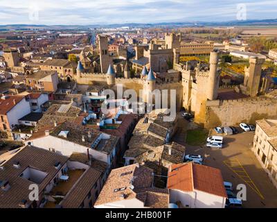 Veduta aerea del Palazzo reale di Olite, Navarra, Spagna Foto Stock