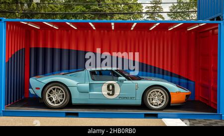 ROYAL OAK, MI/USA - 20 AGOSTO 2021: Un'auto Ford GT sulla rotta Woodward Dream Cruise. Foto Stock