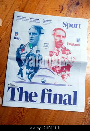 Euro 2020 Inghilterra / Italia prima pagina del titolo del giornale Guardian Gareth Southgate e 'la finale' Luglio 2021 Londra Inghilterra Regno Unito Foto Stock