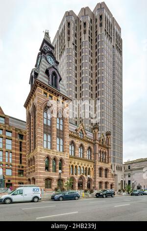 Il municipio di New Haven è stato costruito nel 1861, progettato da Henry Austin; l'annesso tribunale della contea è stato completato nel 1873, progettato da David R. Brown. Foto Stock