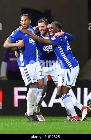 Lukas Jutkiewicz di Birmingham celebra il punteggio del suo primo gol laterale del gioco Foto Stock