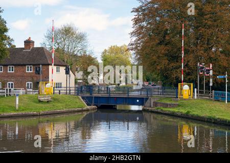 Regno Unito, Inghilterra, Berkshire, Aldermaston Wharf Foto Stock