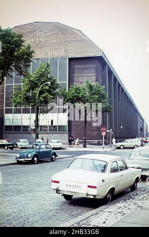 Edificio della fabbrica di turbine AEG, AEG-Turbinenfabrik, Berlino, Germania anni '60 architetto Peter Behrens costruito nel 1909 Foto Stock