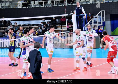 BLM Group Arena, Trento, Italia, 16 dicembre 2021, ITAS Trentino durante ITAS Trentino vs Fenerbahce HDI Istanbul - partita di pallavolo della CEV Champions League Foto Stock