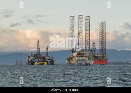 CROMARTY, HIGHLANDS, SCOZIA - 13 DICEMBRE 2021: Questo è il punto di vista di un freddo pomeriggio di inverni a Cromarty Firth, Highlands, Scozia, il 13 dicembre 2 Foto Stock