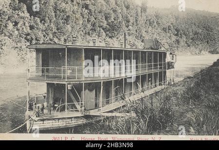 House Boat, Fiume Wanganui, Nuova Zelanda, Muir & Moodie studio, 1909, Fiume Whanganui Foto Stock