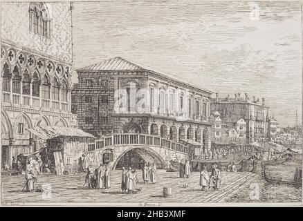 Le Preson V (la prigione). Da: Vedute oltre le prese da i luoghi oltre ideate da Antonio Canal, Antonio Canaletto, etcher, 1735-1746, Venezia, Etching, Antonio Canaletto (1697-1768), nato Giovanni Antonio Canal, fu il pittore più famoso di Venezia, e uno dei più famosi pittori veneziani, che mai vissero. Anche se i dipinti dominano il suo oeuvre, nella sua età media ha prodotto una serie di incisioni notevoli che rimangono un'alternativa meno famosa ma acquistabile alle sue tele classiche del Canal Grande e dei suoi dintorni Foto Stock