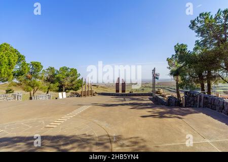 El-Rom, Israele - 14 dicembre 2021: Vista del sito del patrimonio di battaglia di Oz 77 (guerra del 1973) e del paesaggio della Valle delle lacrime (Emek HaBacha). Il Golan HEIG Foto Stock