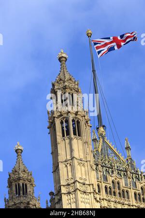 Londra, Inghilterra, Regno Unito. Case del Parlamento: La Victoria Tower, all'estremità sud del Palazzo di Westminster Foto Stock