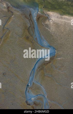 Veduta aerea dell'estuario dell'Elba a bassa acqua, Germania, Parco Nazionale di Hamburgisches Wattenmeer Foto Stock