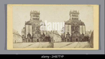 Facciata dell'abbazia benedettina di San Mattia in Treviri, anonima, Treviri, c.. 1860 - c. 1880, cartone, stampa albume, altezza 85 mm x larghezza 170 mm Foto Stock