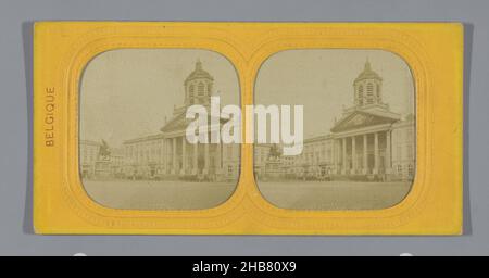 Place Royale a Bruxelles con la statua di Godefroid de Bouillon, Place Royale, Bruxelles (titolo sull'oggetto), Belgique (titolo della serie sull'oggetto), anonimo, Louis Eugène Simonis, Bruxelles, 1865-1875, supporto fotografico, carta, stampa albume, perforazione, altezza 88 mm x larghezza 178 mm Foto Stock