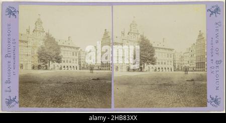 Veduta del municipio e del Grote Markt di Anversa, Anvers, l'Hôtel de ville et la grande Place (titolo sull'oggetto), la Belgique pittoresque et monumentale, vedute del Belgio (titolo della serie sull'oggetto), Jules Hippolyte Queval (menzionato sull'oggetto), Anversa, 1866 - 1870, cartone, carta, stampa albume, altezza 86 mm x larghezza 175 mm Foto Stock