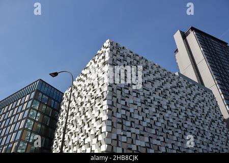 Il City Lofts, l'edificio del parcheggio di Charles Street e lo skyline del centro di Sheffield, Inghilterra Regno Unito, alti edifici del centro cittadino, architettura architettonica Foto Stock