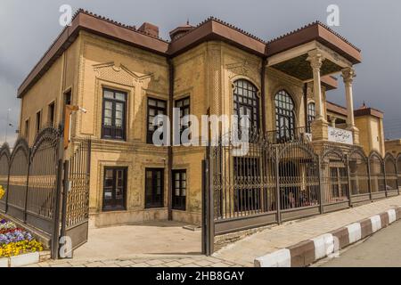 ZANJAN, IRAN - 13 APRILE 2018: Edificio del Museo Archeologico di Zanjan a Zanjan, Iran. Foto Stock