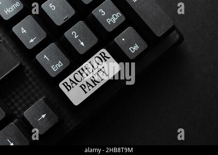 Scrittura visualizzazione testo Bachelor Party. Business idea Party dato per un uomo che sta per sposarsi Stag notte digitando Daily Reminder Notes Foto Stock